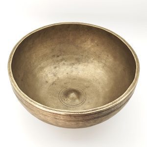 Lingam Jhumka KASA Hammered Singing Bowl - E3 (28 cm, 2.6 kg)
