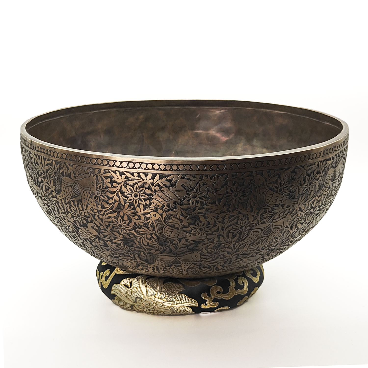 Hand Carving KASA Hammered Singing Bowl "Animals" - F2 (32 cm, 3.1 kg)